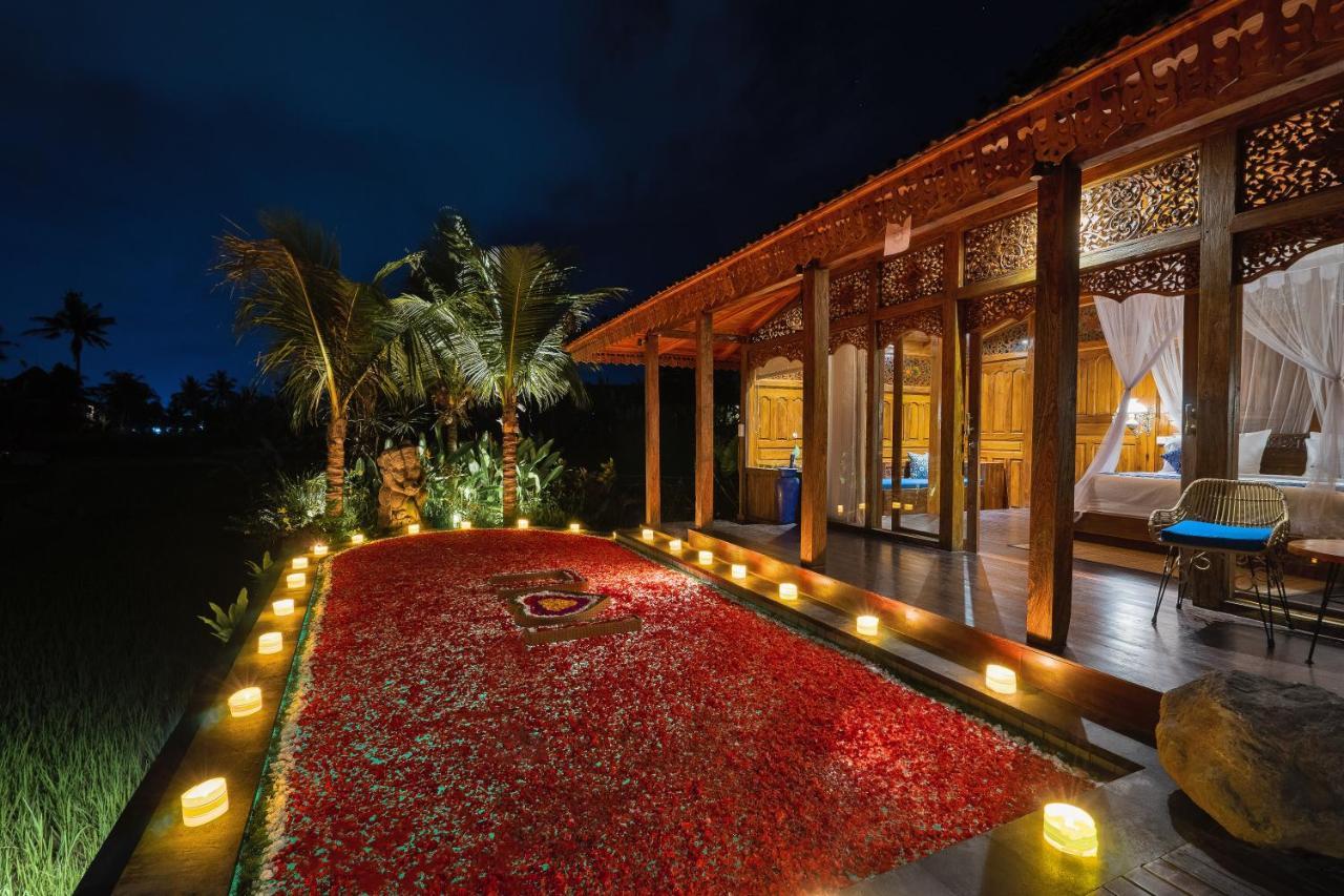 Airsania Ubud Antique Villas エクステリア 写真