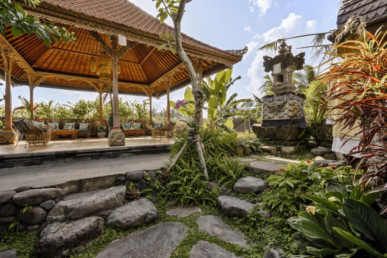 Airsania Ubud Antique Villas エクステリア 写真