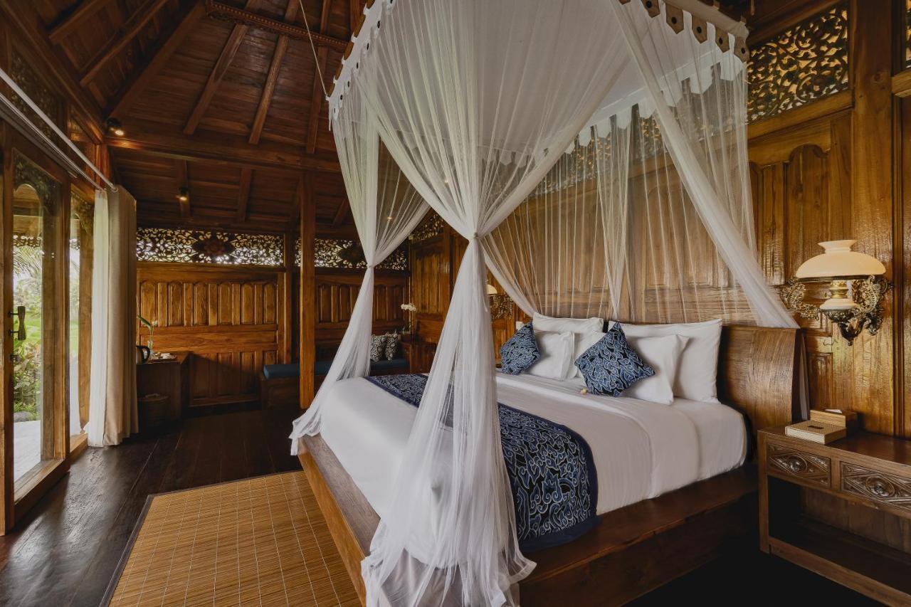 Airsania Ubud Antique Villas エクステリア 写真