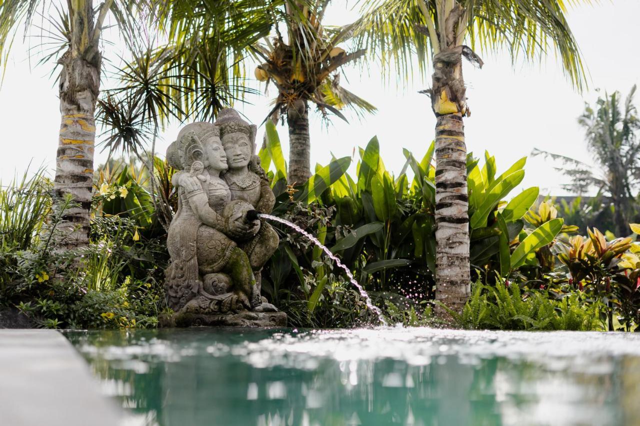 Airsania Ubud Antique Villas エクステリア 写真