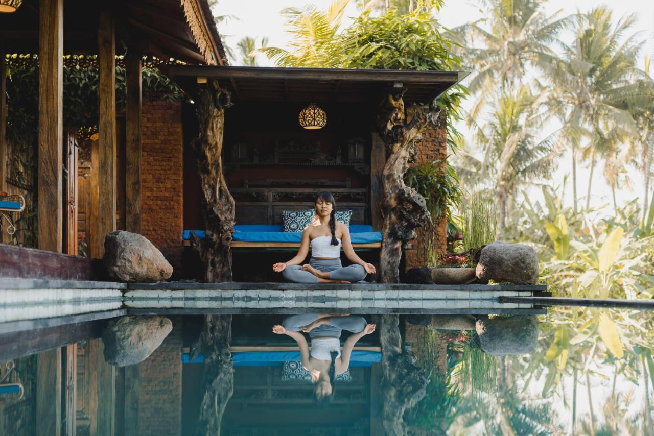 Airsania Ubud Antique Villas エクステリア 写真