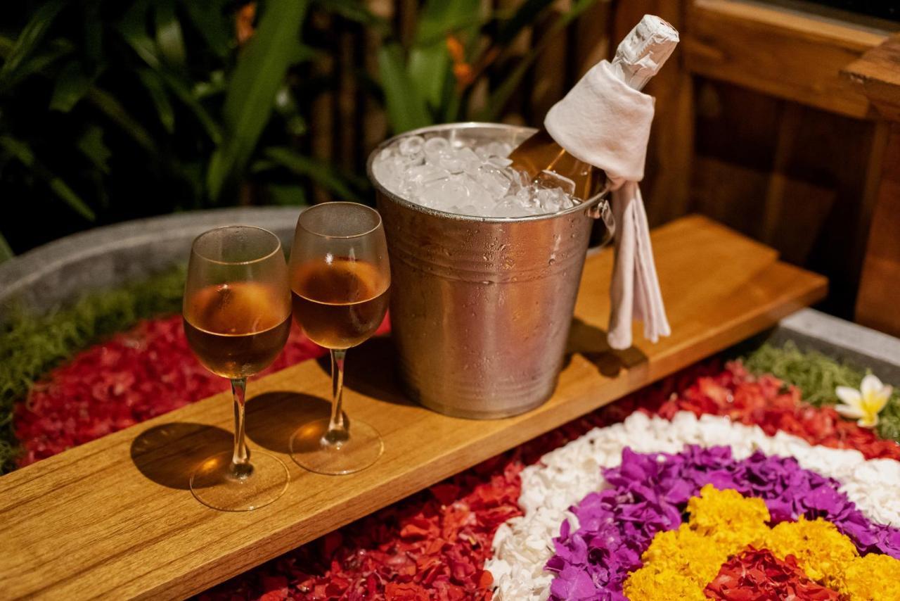 Airsania Ubud Antique Villas エクステリア 写真