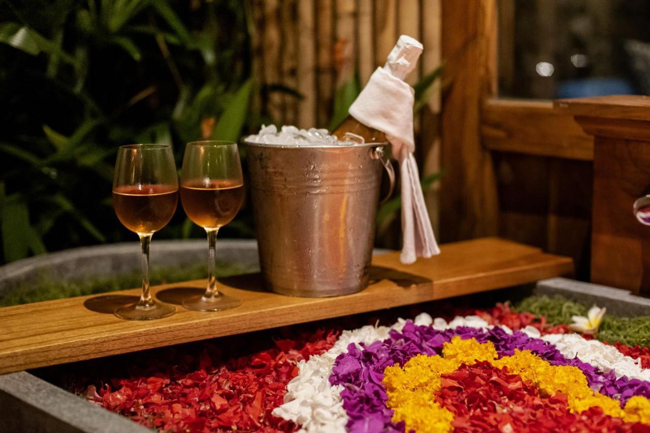 Airsania Ubud Antique Villas エクステリア 写真